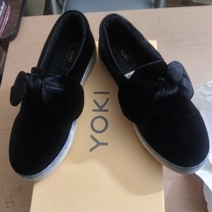 New velvet black shoes